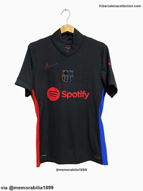 Preview of Unreleased Away Kit: FC Barcelona 24-25 Away Collection Leaked - Footy Headlines Barcelona Badge, Barcelona Football Kit, Barcelona T Shirt, Black And Gold Shirt, Barcelona Shirt, Barcelona Jerseys, Barcelona Players, Vintage Soccer, Sports Jersey Design