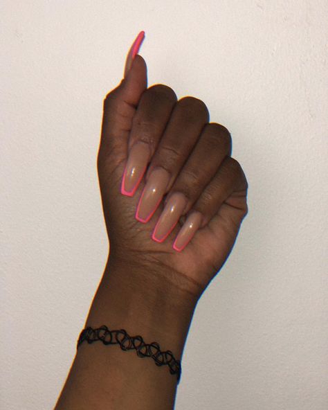 Solid Color Nails Dark, Nail Designs Medium Length Black, Nail Designs Medium Length, Nails Dark Skin, Dark Skin Nail Polish, Nails Dark, Nail Soak, Solid Color Nails, Polygel Nails