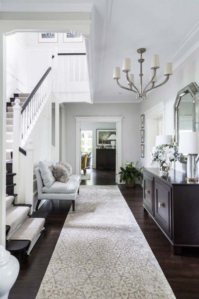 Pinterest: @ Emma Feldhausen                                                                                                                                                                                 More Vstupná Hala, Bedroom Transitional, Design Hall, Entrance Way, Interior Design Per La Casa, Foyer Decorating, Foyer Design, Versace Home, Design Del Prodotto