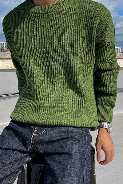 Men Knitted Sweater Outfit, Green Knit Sweater Outfit Men, Authentic Style Outfits, Men Sweater Outfit, Knitted Sweaters Men, Monaco Outfit, Mens Sweater Outfits, Men Knitted Sweater, Autumn Fashion Men