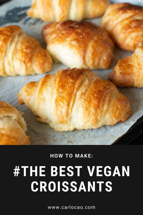 Vegan Croissant, Vegan Croissants, French Croissants, Croissants Recipe, Vegan Breads, Vegan Pastries, Vegan Baking Recipes, Croissant Recipe, Vegan Bakery