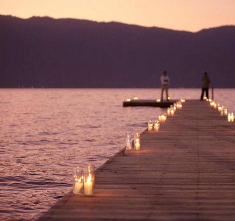 Candle lit dock Wedding Proposal Ideas Engagement, Outdoor Proposal, Dock Wedding, Cute Proposal Ideas, Proposal Candles, Proposal Pictures, Lake Dock, Beach Wedding Colors, Cottage Wedding