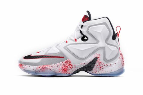 Nike LeBron 13 "Horror Flick" Lebrons Shoes, Lebron 13, Lebron James Shoes, Lebron Shoes, Sneaker Magazine, Baskets Nike, Awesome Shoes, Nike Shoes Outlet, Cool Shoes