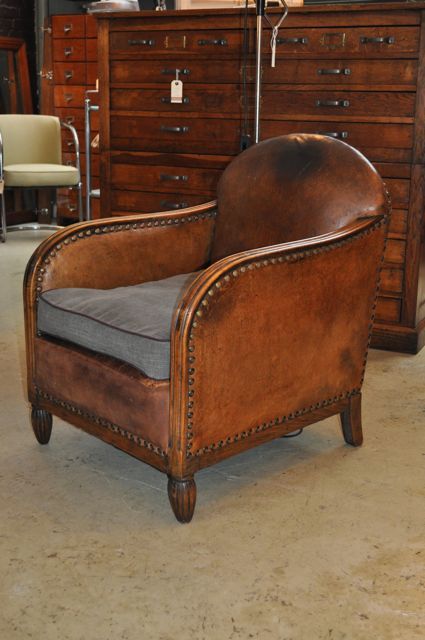 Vintage Leather Furniture, Leather Chairs, Vintage Leather Chair, Antique Leather Chair, Club Chair, Worn Leather Chair, Vintage Leather Chairs, Leather Club Chairs Vintage, Leather Armchair Vintage