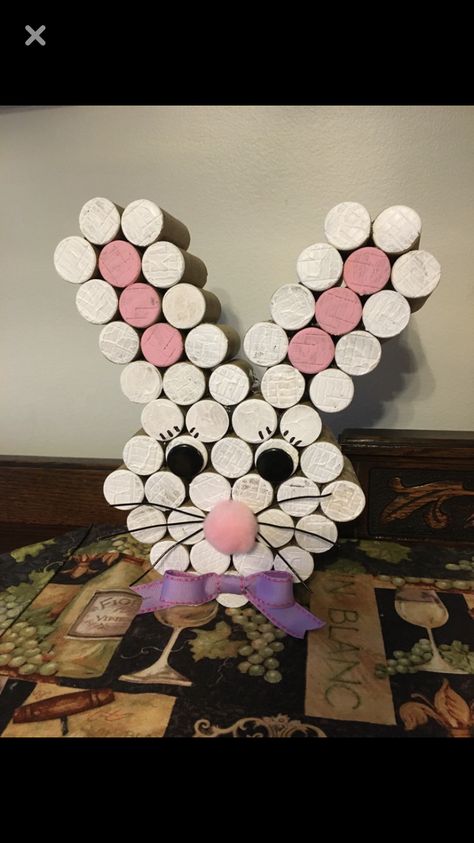 Spring Wine Cork Crafts, Wine Cork Easter Bunny, Wine Cork Bunny, Wine Cork Easter Crafts, Easter Cork Crafts, Corkscrew Crafts, Wine Cork Crafts Christmas, Wine Crafts, Cork Crafts Christmas