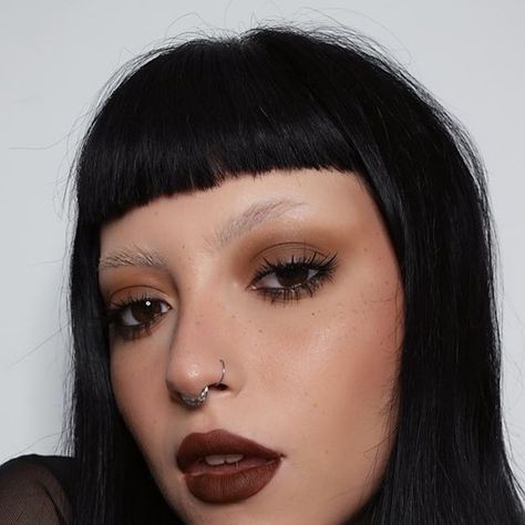 Corporate Goth Makeup, Goth Makeup Looks, Work Makeup, Alternative Makeup, Dope Makeup, Edgy Makeup, Makeup Eye Looks, Gothic Makeup, Goth Makeup