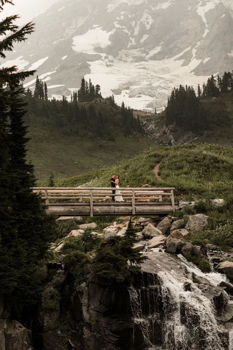 Mt Rainier Photoshoot, Arches National Park Elopement, Rainy Photoshoot, Eloped Wedding, My Rainier Elopement, Rainy Engagement Photos, Mt Rainier Engagement Photos, Mt Rainer, Mt Rainer Elopement