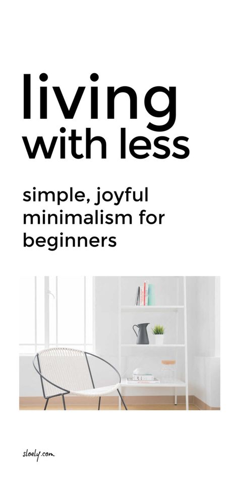 Decluttering Ideas Minimalism, Kitchen Wallpaper Ideas, Kitchen Organizing Ideas, Live With Less, Living With Less, Minimalist Living Tips, Small Space Hacks, Decluttering Ideas, Closet Hacks Organizing