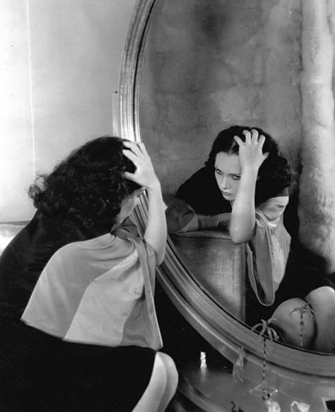 Lupe Velez, Mirror Drawings, Reflection Pictures, Mirror Photography, Mexican Actress, Mirror Reflection, Mirror Photo, Woman Looking, Ap Art