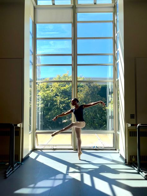 Pointe Aesthetic, Dance Lighting, Pacific Northwest Ballet, Ballet Pointe, Ballet Aesthetic, Black Ballerina, Childhood Dream, Best Sport, My Goals