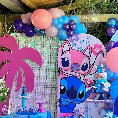 798 likes, 14 comments - fab.festas.ideas no April 18, 2023: "Stitch and Angel . . @colorefestasbsb @geebaloes @gabrielalemakeup @b1diversoes @ricadocesgou..." Stitch Party Ideas Girl, Lilo And Angel Birthday Party, Stitch And Angel Party Decorations, Stitch Party Ideas Decoration, Stitch And Angel Birthday Party Ideas, Lilo And Angel Gender Reveal, Stitch And Angel Party, Lilo And Stitch Birthday Party Ideas, Stitch Birthday Decorations