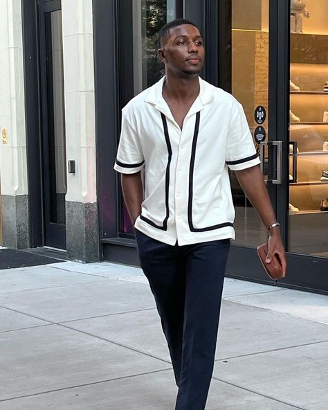 Old Money Outfits For Black Guys, Causal Black Mens Outfits, White And Black Outfits Men, Brunch Outfit Men Casual, Preppy Black Mens Fashion, Men Smart Outfit, Black Men Minimalist Fashion, Men’s Classy Outfits, Classy Fits For Men