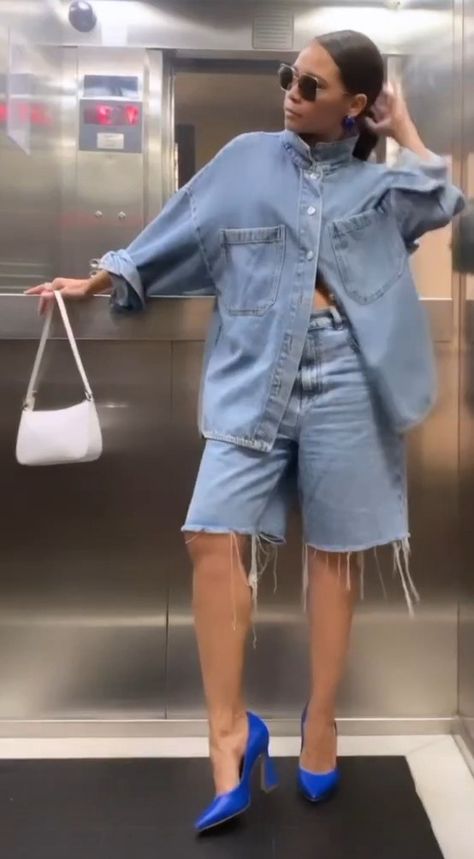 Gabi Fresh Outfits, All Denim Outfits For Women Summer, All Demin Outfits, Denim Long Shorts Outfit, Denim On Denim Outfit Spring, Denim Bermuda Shorts Outfit Street Style, Denim On Denim Outfit Summer, Long Denim Shorts Outfit, Summer 2023 Street Style