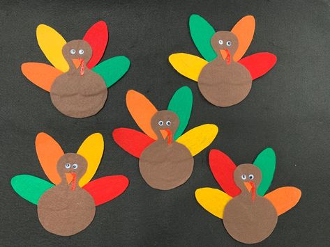 Five Little Turkeys – Storytime Shenanigans Home Science Experiments For Kids, Five Little Turkeys, Experiments For Kids Easy, Science Experiments Kids Easy, Thanksgiving Activities Preschool, Science Experiment For Kids, Experiment For Kids, At Home Science Experiments, Felt Stories