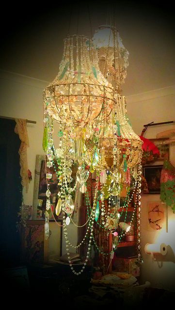 Origami Lamps, Eccentric Decor, Deco Boheme, Beautiful Chandelier, Deco Floral, Chandelier Lamp, Bohemian Home, Crafty Things, My New Room