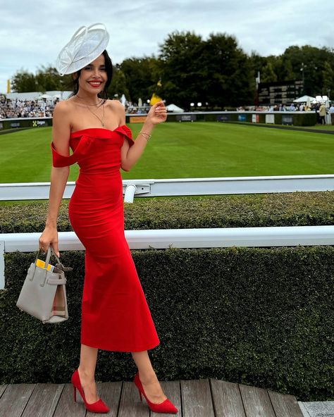 Day 2 at the Goodwood races has been nothing short of spectacular! 🌟 And guess what? My first-ever bet on horse number 10 won! 🎉🏇 The excitement of seeing my horse cross the finish line first was truly unforgettable. It was such a thrill to experience a win on my debut bet! Today, I went for a classic yet striking look with a red dress and a chic cream hat, perfectly capturing the essence of race day elegance. ❤️👒 The energy and style here are absolutely infectious. Can’t wait to see what th... Horse Race Day Outfits, Horse Race Outfit Dresses, Ladies Day At The Races Outfit, Horse Race Outfit, Polo Event, Cream Hat, Race Outfit, Race Day Outfits, Races Style