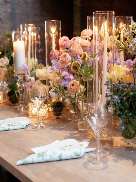 Model Jessie Li’s Intimate New York Wedding Was Inspired by English Country Gardens | Vogue Jessie Li, Modern Spring Wedding, Floral Chuppah, English Country Weddings, English Garden Wedding, Country Garden Weddings, Enchanted Forest Wedding, Luxury Wedding Decor, Country Gardens