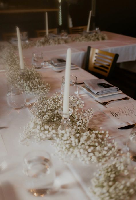 Glass Candlestick Holders Wedding, Baby’s Breath Flowers Table, Babies Breath Bud Vases Wedding, Babys Breath And Candles Centerpiece, Simple White Decor Wedding, Babysbreath Garland Table, Simple Diy Wedding Table Decor, Table Candles Party, Candlestick Wedding Table