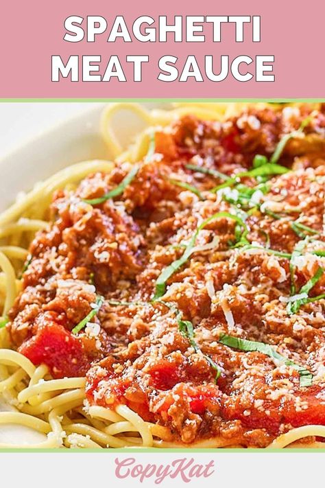 Whip up this hearty homemade spaghetti meat sauce and enjoy a comforting family dinner! Made with ground beef, Italian herbs, garlic, peppers, onions, stewed tomatoes, and tomato sauce, this sauce is brimming with bold, savory flavors. It's the ultimate meat sauce for any type of pasta or lasagna. Dive into this easy recipe and find out how to make the best meat spaghetti sauce right in your kitchen. Spaghetti Meat Sauce Recipe, Italian Pasta Dinner, Best Homemade Spaghetti, Homemade Spaghetti Meat Sauce, Best Homemade Spaghetti Sauce, Homemade Spaghetti Sauce Easy, Meat Sauce Recipe, Spaghetti Meat Sauce, Best Spaghetti