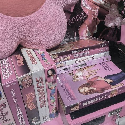 2000s Dvd Aesthetic, 2000s Hollister Aesthetic, Y2k Vibes Aesthetic, Pink 2000s Aesthetic, Trashy 2000s Aesthetic, Vintage 2000s Aesthetic, 00’s Aesthetic, 2000 Vibes, 2000 Aesthetic