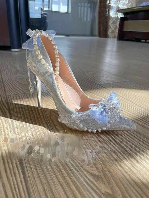 Pretty Heels, Fairy Shoes, Blue High Heels, Dr Shoes, Fashion Shoes Heels, Cute Shoes Heels, Vientiane, Shoes Heels Classy, Kawaii Shoes