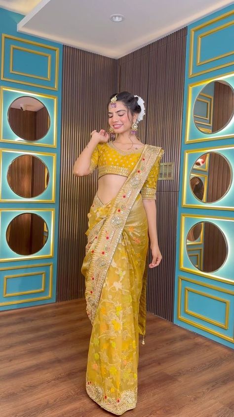 Harsha Siroe | Content Creator on Reels | hansikaapareek · sajna Tie Saree, Pleats Techniques, Saree Wearing, Saree Wearing Styles, Simple Saree Designs, Saree Draping Styles, New Saree Blouse Designs, Saree Draping, Saree Style