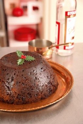 ULTIMATE CHRISTMAS PUDDING | Recipes | Nigella Lawson Christmas Pudding Recipes, Kek Lapis, Gateaux Cake, Cooked Apples, Nigella Lawson, Ultimate Christmas, Christmas Pudding, Christmas Cooking, Pudding Recipes