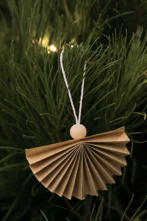 12 DIYs of Christmas: Paper Fan Ornaments | Dossier Blog Paper Fan Christmas Decorations, Diy Christmas Tree Decorations Paper, Natural Ornaments Christmas, Diy Christmas Ornaments Paper, Paper Christmas Tree Decorations, Diy Paper Christmas Ornaments, Aesthetic Origami, Sustainable Christmas Tree, Sustainable Christmas Decorations