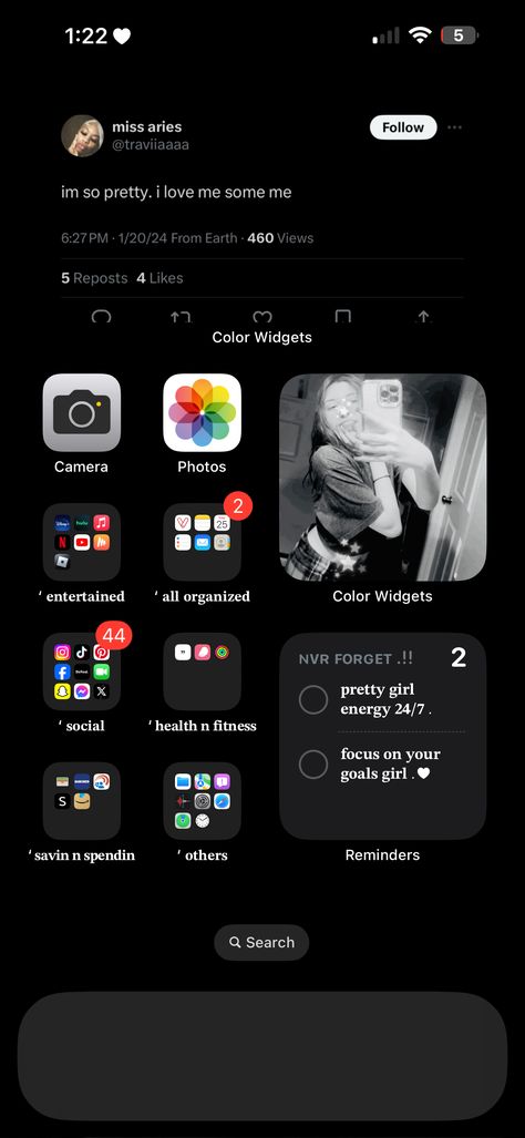 Iphone Set Up Ideas Homescreen Simple, Ios Home Screen Layout Simple, Baddie Phone Organization, Homescreen Ideas Baddie, Iphone Aesthetic Setup, Iphone 12 Layout Homescreen, Widgetsmith Homescreen Ideas, Home Page Design Iphone, Iphone Wallpaper Set Up