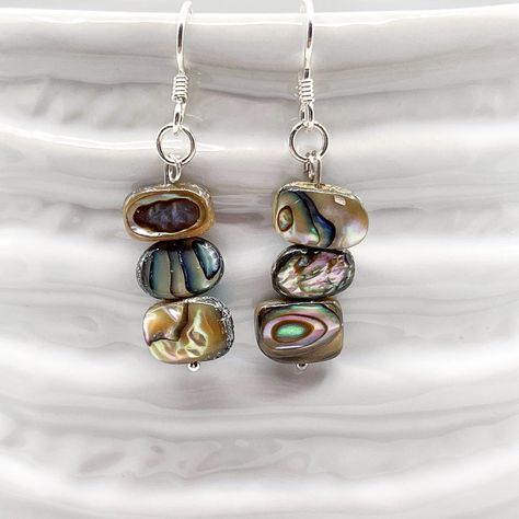 Abalone shell earrings with silver ear wires Lightweight Dangle Earrings, Silver Handmade Earrings, Abalone Shell Earrings, Pottery Earrings, Handmade Earings, Sea Shell Earrings, Sea Style, Abalone Jewelry, Iridescent Color