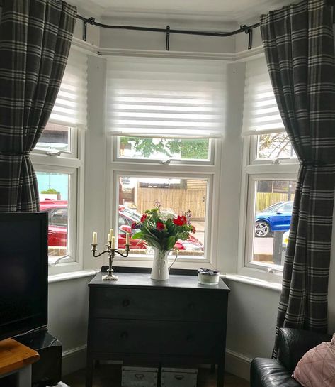 £3 Stick-On Ikea Blinds Become Firm Favourite With Shoppers - Ikea SCHOTTIS Ikea Blinds Hack, Schottis Ikea Hack, Ikea Schottis Blinds Hack, Schottis Ikea, Ikea Temporary Blinds, Ikea Blinds Schottis, Ikea Green Stripe Duvet, Ikea Striped Duvet, Dunelm Blinds