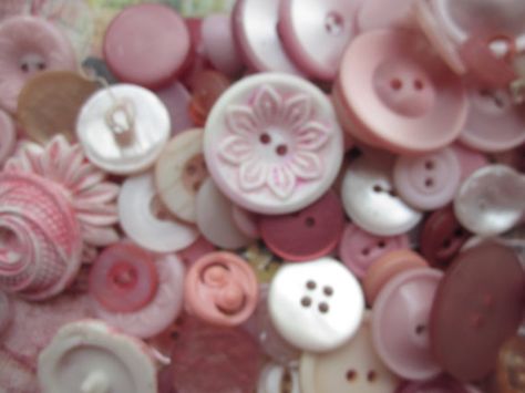 Soft Pink Theme, Doutzen Kroes, Vintage Plastic, Baltimore Md, Shades Of Pink, Mini Cupcakes, Pretty Pictures, Vintage Sewing, Girly Things