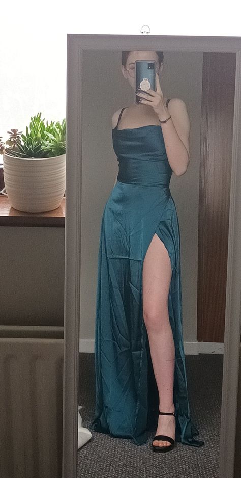 Teal Outfit Ideas, Farewell Dresses, Acubi Style, Teal Outfits, Artwork Wallpaper, Short Homecoming Dress, Satin Prom Dress, Handmade Dresses, Custom Dresses