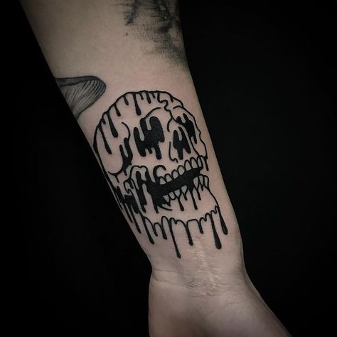 Melting Skull Tattoo, Cryptic Tattoos, Skeleton Tattoo Design, Small Skull Tattoo, Tattoo On The Wrist, Black Skull Tattoo, Tattoo Wrist, Skeleton Tattoos, 4 Tattoo