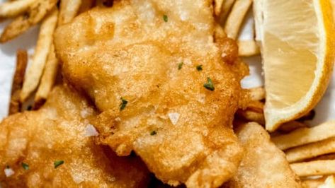 Battered Haddock, Beer Battered Fish Recipes, Fish Batter Recipe, Homemade Tartar Sauce, Beer Battered Fish, Beer Battered, Paprika Potatoes, Battered Fish, Recipe Tin