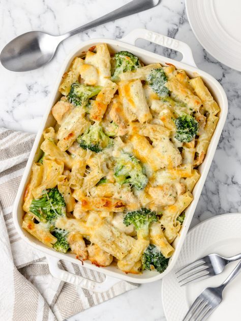 Easy Baked Chicken and Broccoli Pasta Chicken And Veggie Pasta Recipes, Baked Chicken Broccoli Pasta, Broccoli Cheddar Pasta Bake, Pasta Recipes With Cream Of Chicken Soup, Pasta Chicken Broccoli, Baked Pasta With Chicken, Baked Chicken And Broccoli, Chicken Broccoli Ziti, Chicken Broccoli Pasta Bake