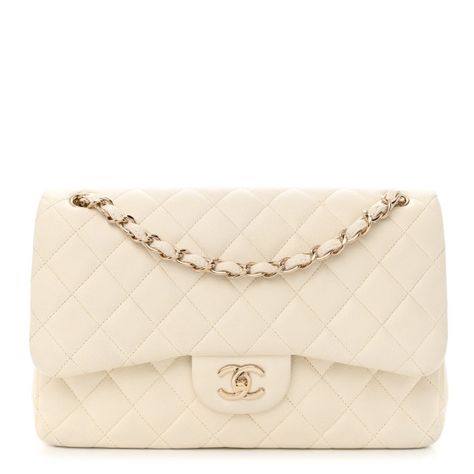 This is an authentic CHANEL Caviar Quilted Jumbo Double Flap in White. This stunning large flap bag is finely crafted of diamond quilted luxurious caviarleather in white. The handbag features gold chain-link shoulder straps threaded with leather, a facing flap, and a Chanel CC turn lock. This opens to an inner flap and a matching leather interior with patch pockets. Winter Purses Handbags, White Chanel Bag, Chanel Quilted Bag, Chanel Flap Bag, Summer Handbags, Popular Handbags, Chanel Purse, Luxury Purses, Chanel Caviar