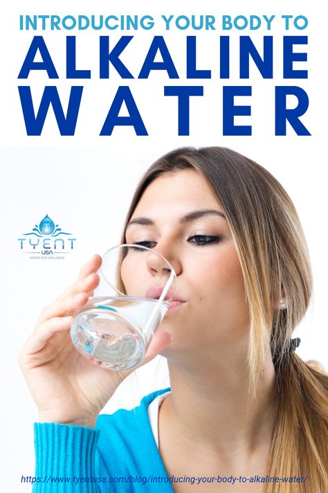 Introducing Your Body To Alkaline Water | Learn how to maximize the benefits of drinking alkaline water here. #alkalinewater #healthytips Alkaline Water Benefits For Women, 21 Day Diet Plan, Alkaline Body, Drinking Alkaline Water, Alkaline Water Benefits, Luxurious Kitchens, Water Ionizer, Water Benefits, Tummy Workout