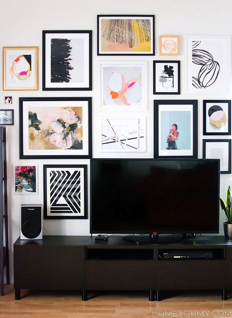 Hawthorne and Main: 14 Ideas + Solutions for a Gallery Wall Behind the TV Wall Behind Tv, Tv Gallery Wall, Tv Wall Decor Ideas, Tv Fal, Gallery Wall Layout, Wall Inspiration, Flat Screen Tv, Photo Wall Gallery, Gallery Wall Inspiration