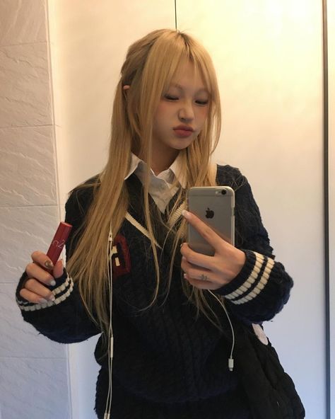 Sailor Princess, Blonde Hair Girl, Image Swag, Instagram Photo Inspiration, Pose Reference Photo, Look Fashion, Korean Girl, Photo Inspiration, Girl Hairstyles