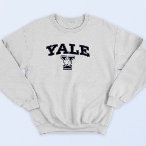 Yale University Bulldogs Sweatshirt Yale Aesthetic, Yale Sweatshirt, Bulldogs Sweatshirt, Avengers Dr, Yale College, University Inspiration, Bulldog Sweatshirt, 90s Clothes, Girls Sweatshirts