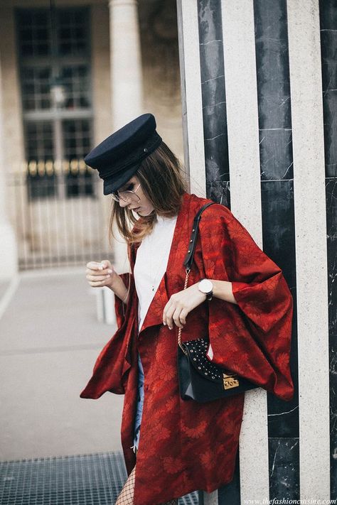 Red Kimono Outfit, Fish Net Tights Outfit, Furla Metropolis, Sailor Cap, Red Kimono, Kimono Outfit, Vintage Sailor, Urban Outfitters Skirt, Fall Trend