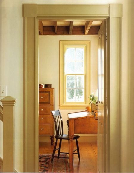 Nantucket Summer, Dark Trim, House Journal, Trim Ideas, Primitive Homes, Simple Interior, Retro Interior, Historical Period, Dark Interiors