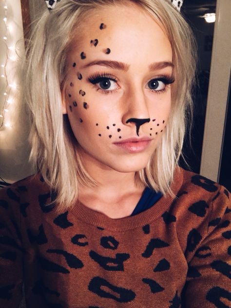 Simple Lion Face Paint, Easy Cheetah Makeup, Cheetah Face Paint Easy, Cheetah Face Makeup, Cheetah Makeup Halloween, Cheetah Face Paint, Leopard Face Paint, Lion Face Paint, Cheetah Makeup