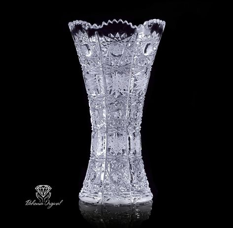 Bohemia Crystal Vase Butterfly Design H155mm Bohemia Crystal, Bohemian Crystal, Crystal Vase, Crystal Bowls, Lead Crystal, Butterfly Design, Beautiful Gift Boxes, Cut Design, Elegant Gift