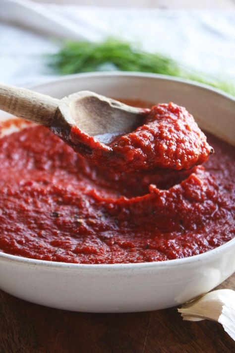 Hidden Veggie Marinara (great for kids!) Hidden Veggies, Seasoning Blend, Summer Squash, Salad Dressings, Tomato Paste, Italian Seasoning, Marinara, Computer Screen, Fennel