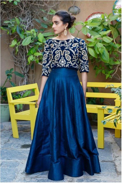 Blue Lehenga Designs, Lehenga With Long Top, Gowns Dresses Party Wear, Baby Sweater Embroidery, Embroidery Gift Ideas, Long Skirt Top Designs, Long Skirt And Top, Sweater Embroidery, Long Blouse Designs