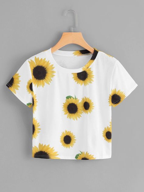 Product name: Plus Sunflower Print Tee at SHEIN, Category: Plus Size T-shirts Romwe Outfit, Romwe Dress, Outfit Short, Dresses Ladies, Clothing Summer, Ladies Dresses, Dresses Outfits, Women Sweaters, Crop Top Outfits