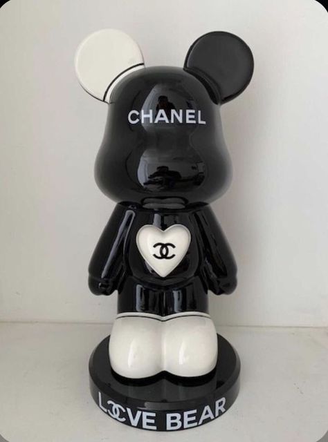 Kaws Figurine, Kaws Bearbrick, Bear Brick, Hypebeast Room, Chanel 2021, Cute Bedroom, Kaws Wallpaper, Catalogue Design, Bling Phone Cases