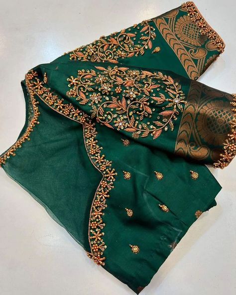 🌿 Bottle Green Maggam Work Blouse 🌿 – Enhance your ethnic wardrobe with our Bottle Green Maggam Work Blouse, crafted with intricate details and elegance. Perfect for traditional occasions and weddings, this blouse brings timeless charm to any saree ensemble. ✨ Product Details: Fabric: Rich Bottle Green fabric with detailed Maggam embroidery Price: 2200 INR (unstitched), 2850 INR (stitched) Customization: Available in various colors and sizes to match your style 📞 For inquiries and orders... Blouse Designs For Green Blouse, Bottle Green Blouse Designs, Green Maggam Work Blouse, Blouse Sketch, Aari Blouses, Green Blouse Designs, Mirror Pose, Handwork Blouse, Aari Design